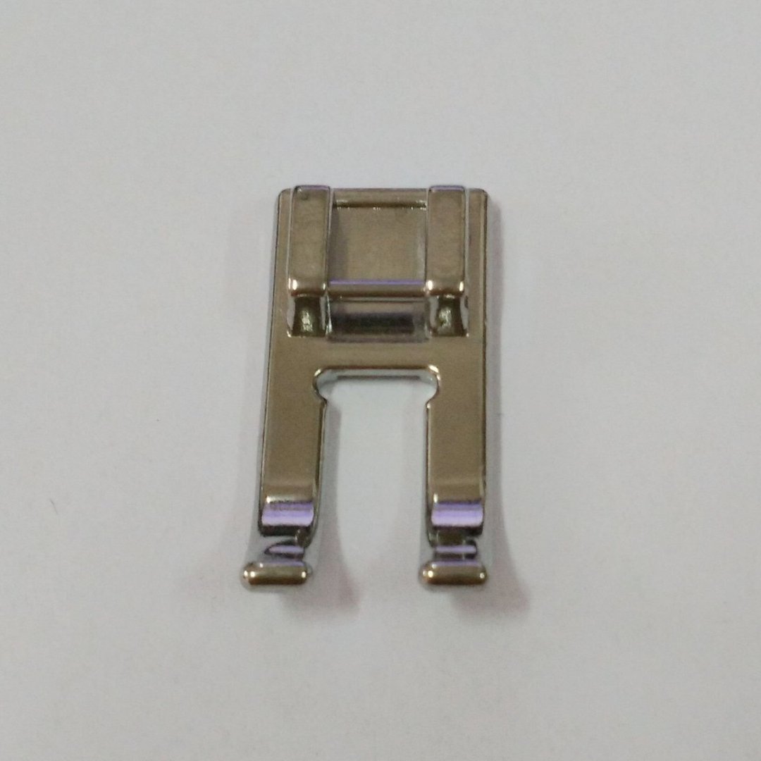 canette verticale machine à  coudre F026N Pied pour application ouvert 5mm